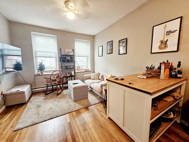 27 Garden St #4, Boston, MA 02114