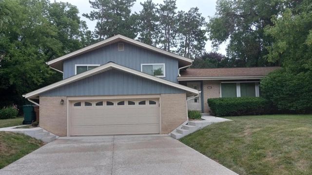 1838 West Brantwood COURT, Glendale, WI 53209
