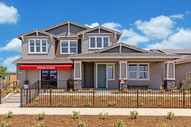 8427 Kyler Rd, Elk Grove, CA 95757