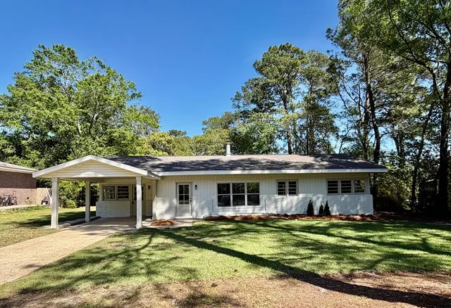 106 N  Roberta Ave, Dothan, AL 36303