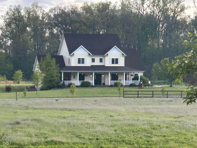 4408 McComb Rd, Huntertown, IN 46748