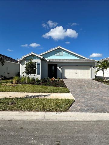 10008 Coral Shore Dr, Englewood, FL 34223