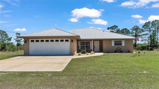 329 Sandpiper St, Lake Placid, FL 33852