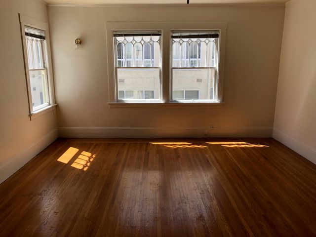425 Perkins St #3, Oakland, CA 94610