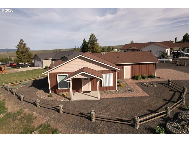 306 Wagner St, Enterprise, OR 97828