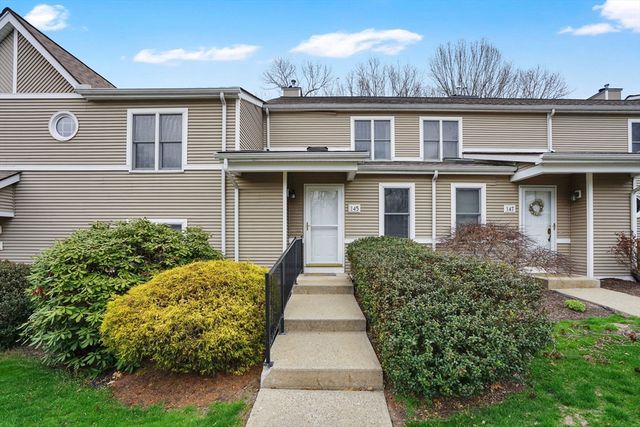 61 Abbey Memorial Dr #145, Chicopee, MA 01020