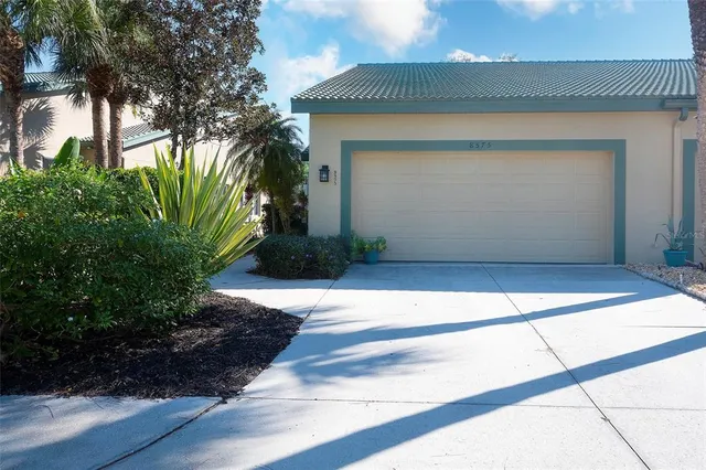 8575 54th Avenue Cir E, Bradenton, FL 34211