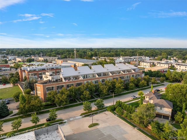 333 E  Parent Ave #15, Royal Oak, MI 48067