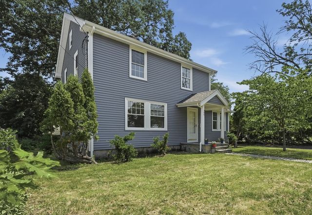 190 Manomet St, Brockton, MA 02301