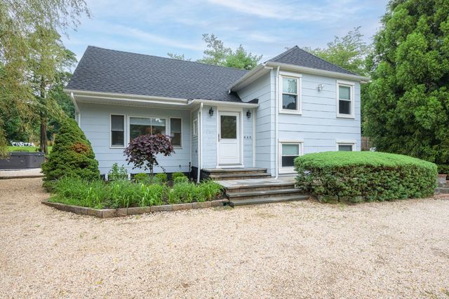 845 County Road 39, Southampton, NY 11968