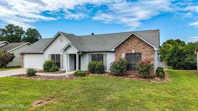 315 Headrick View Dr, Maryville, TN 37804