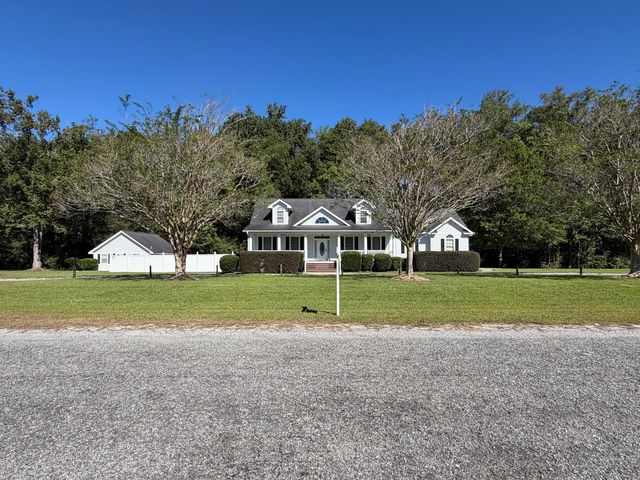 126 Senrab Blvd, Summerville, SC 29483