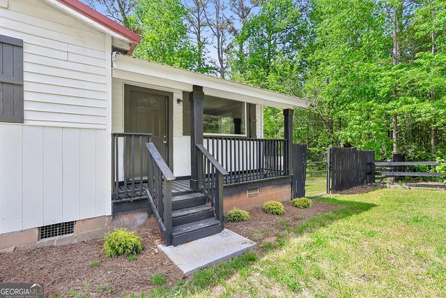 715 Corinth Rd, Hogansville, GA 30230