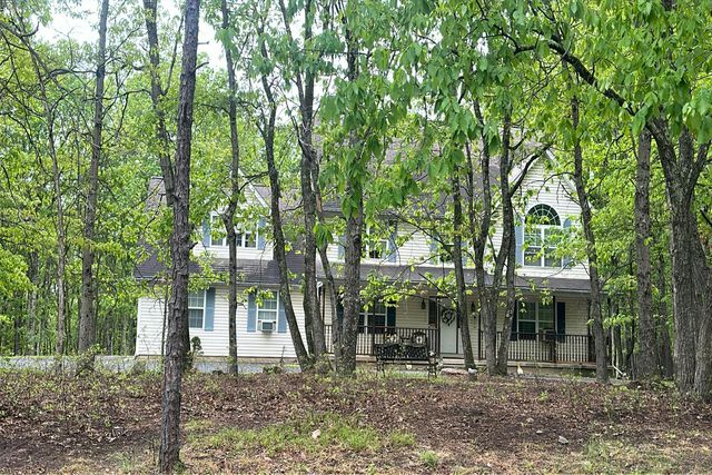 205 Deer Trail Dr, Saylorsburg, PA 18353