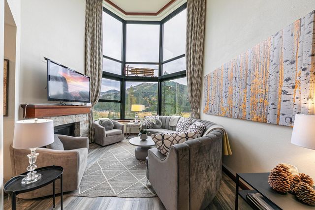 400 Resort Rd #822-824, Olympic Valley, CA 96146