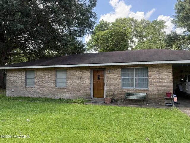 345 Stephanie St, Ville Platte, LA 70586