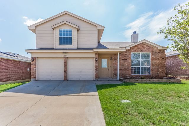 1621 Whispering Cove Trl, Fort Worth, TX 76134