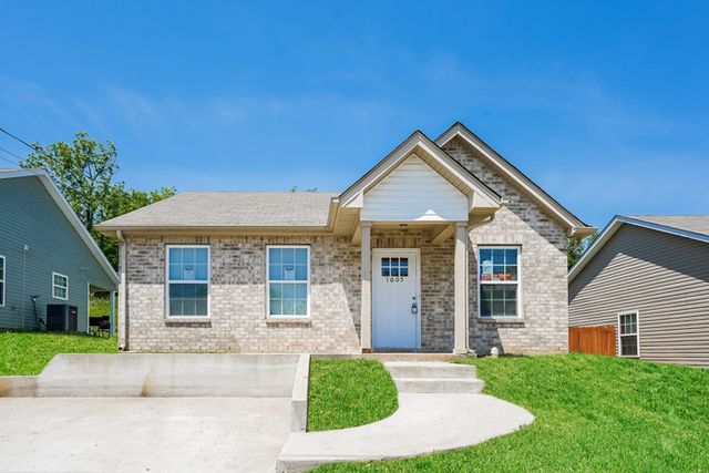 1605 Page St, Springfield, TN 37172