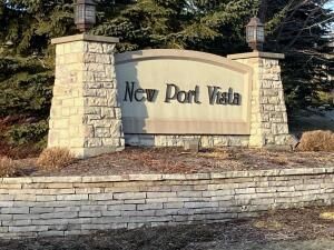 1645 New Port Vista DRIVE, Grafton, WI 53024