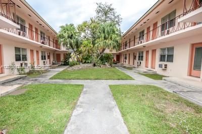 1250 S  Alhambra Cir #18, Miami, FL 33146