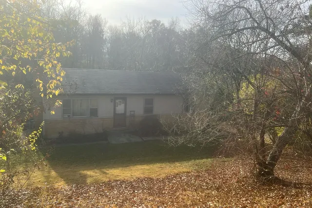 739 Winston Hill Dr, Taylor Mill, KY 41015