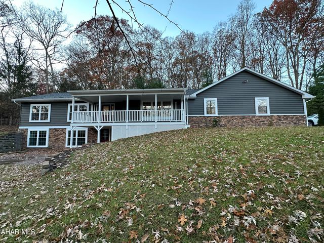 10315 Tanglewood Dr, Huntingdon, PA 16652