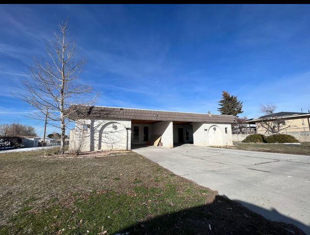 258 W  400 S, Tooele, UT 84074