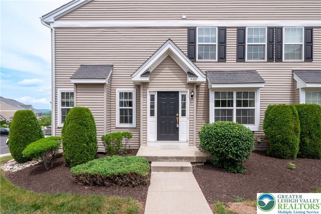 4165 Bunker Hill Dr N, Coopersburg, PA 18036