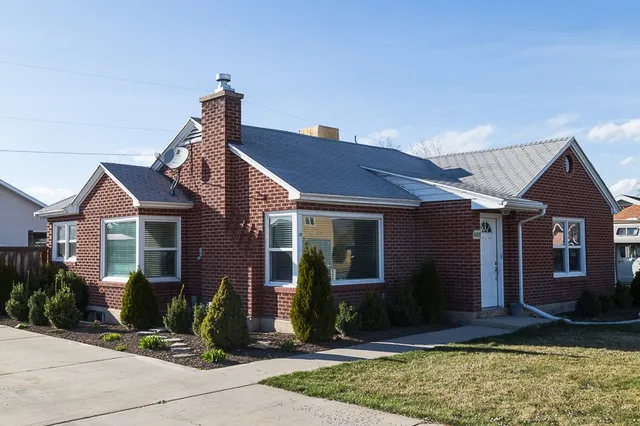 492 S  400 W, Orem, UT 84059