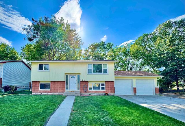 1110 Westview Dr, Riverton, WY 82501