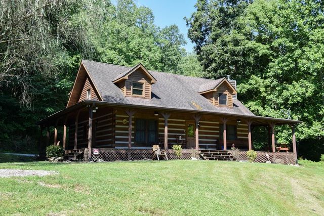 740A Leath Chapel Rd, Bethpage, TN 37022