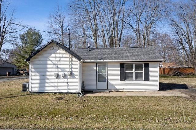 231 Campbell Ln, Bethel, OH 45106