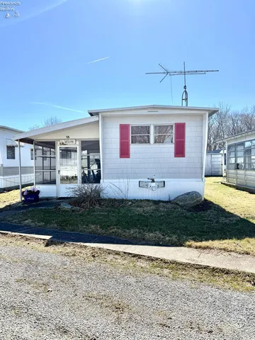 3575 NE Catawba Rd #18, Pt Clinton, OH 43452