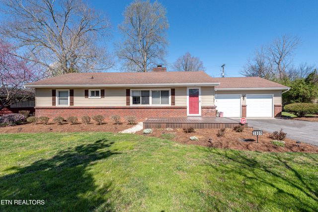 3809 Longwood Dr, Knoxville, TN 37918
