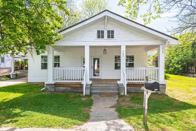 723 Washington Ave, Etowah, TN 37331