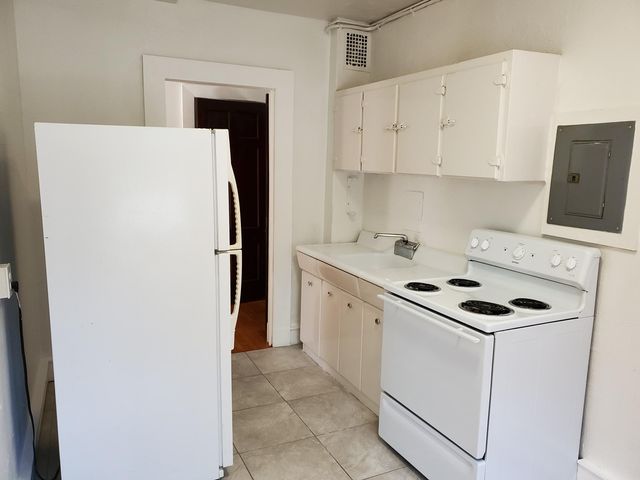 2 Maryland Ave  #26, Annapolis, MD 21401