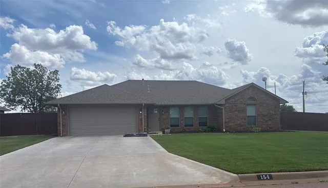 154 E  Bonita Dr, Elk City, OK 73644