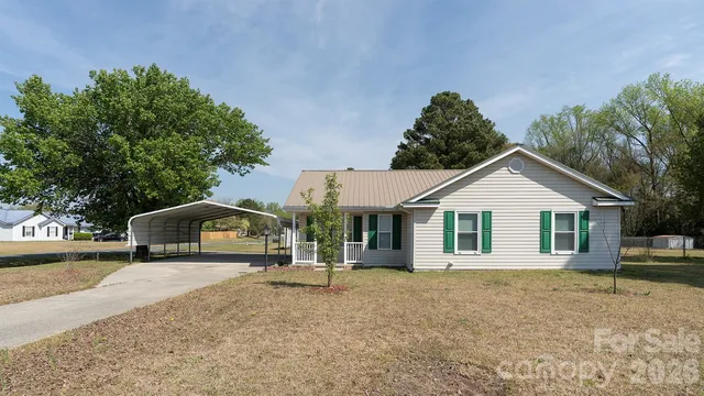 103 Bluebird Ct, Rockingham, NC 28379