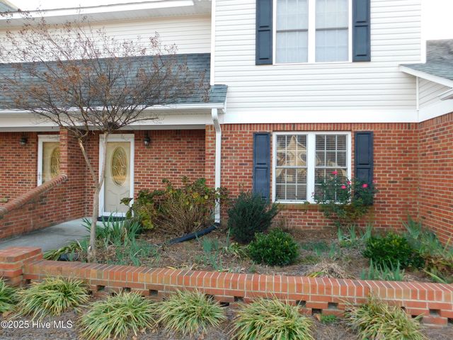 14981 Kenwyn Drive Apt C, Laurinburg, NC 28352