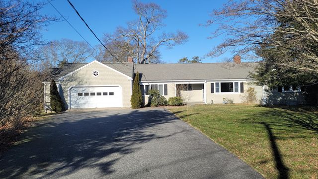 83 Pond View Drive, Centerville, MA 02632