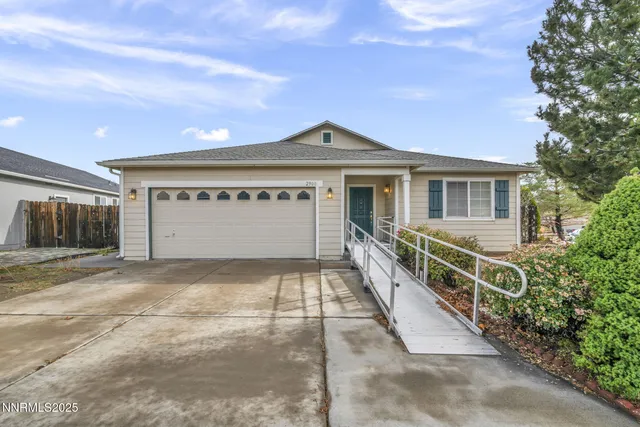 2900 Crown Canyon Ct, Reno, NV 89503