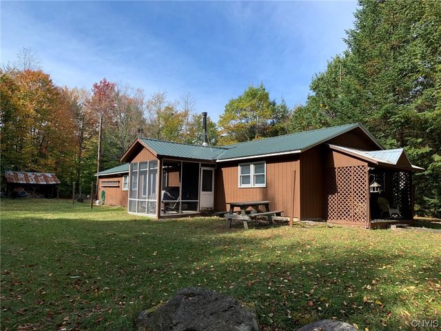 8982 Number 4 Rd, Lowville, NY 13367
