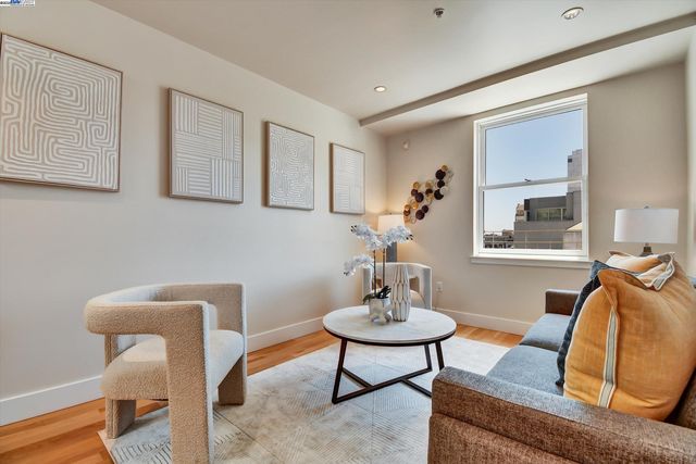 901 Bush St #602, San Francisco, CA 94109