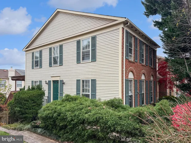 4515 Shoal Creek Ct, Alexandria, VA 22312