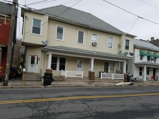 31 W  Main St #2, Newmanstown, PA 17073