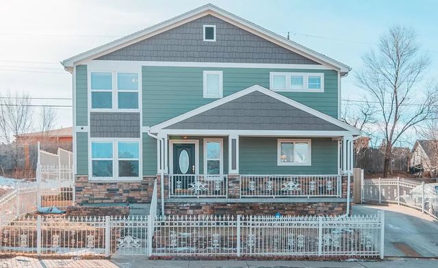 4414 W  Alameda Ave, Denver, CO 80219