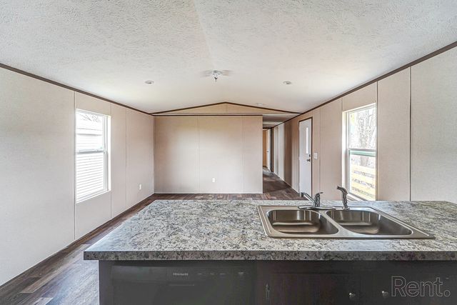 3902 Bluff Rd #43, Fort Madison, IA 52627