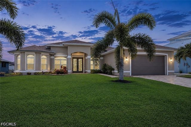 2714 SW 28th Pl, Cape Coral, FL 33914