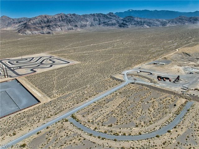 6401 E  Crazyhorse St, Pahrump, NV 89061