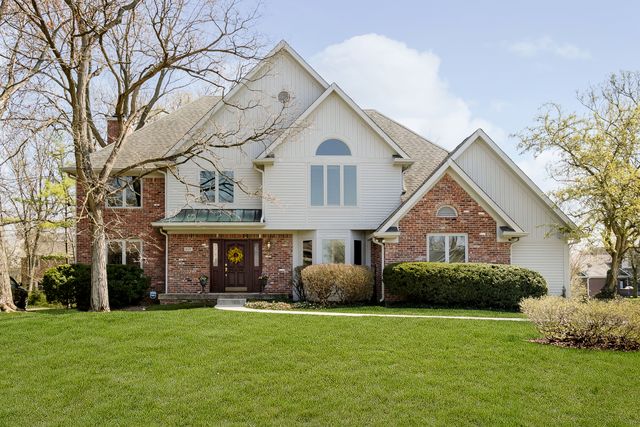 8327 Twin Pointe Cir, Indianapolis, IN 46236